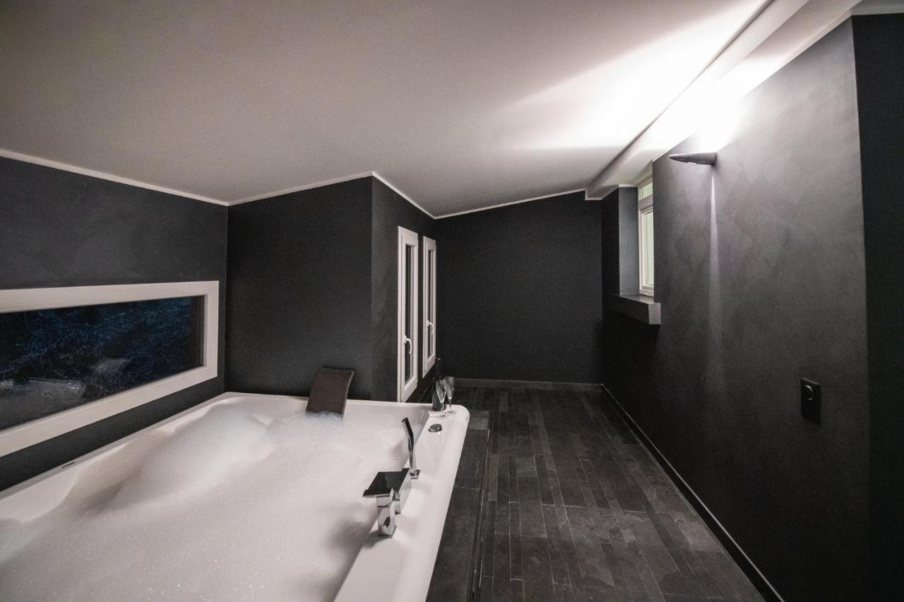 V Apartments ベリンツォーナ エクステリア 写真