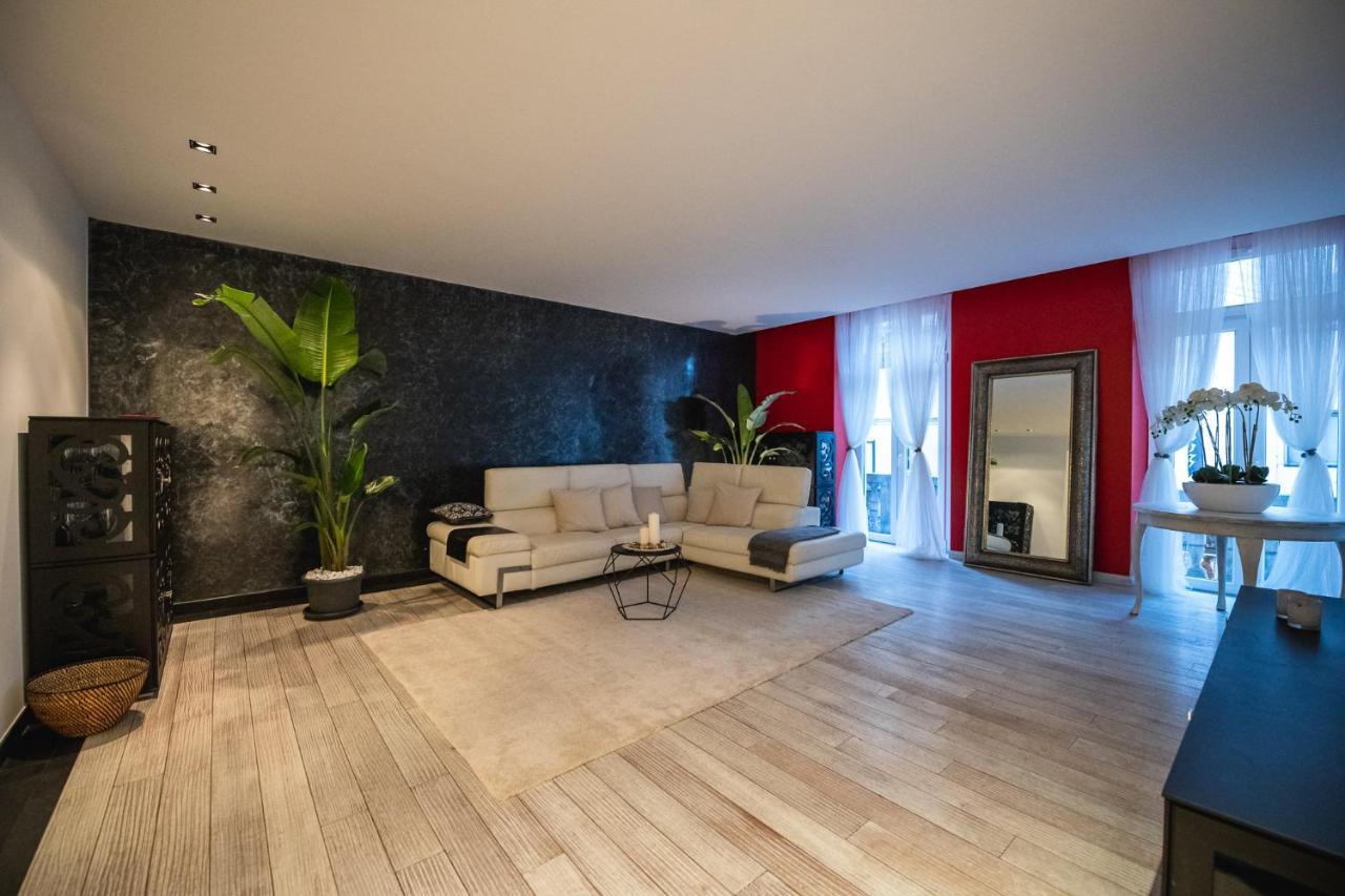V Apartments ベリンツォーナ エクステリア 写真