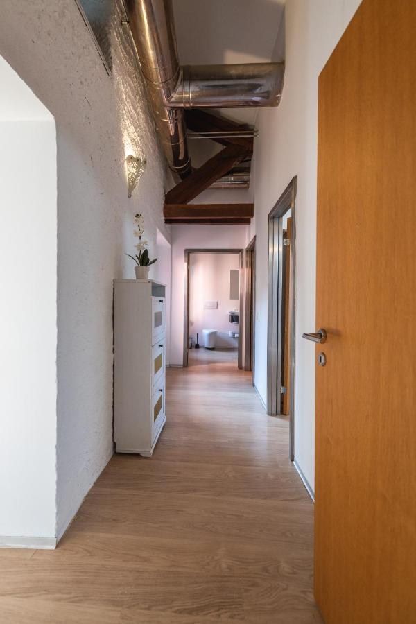 V Apartments ベリンツォーナ エクステリア 写真