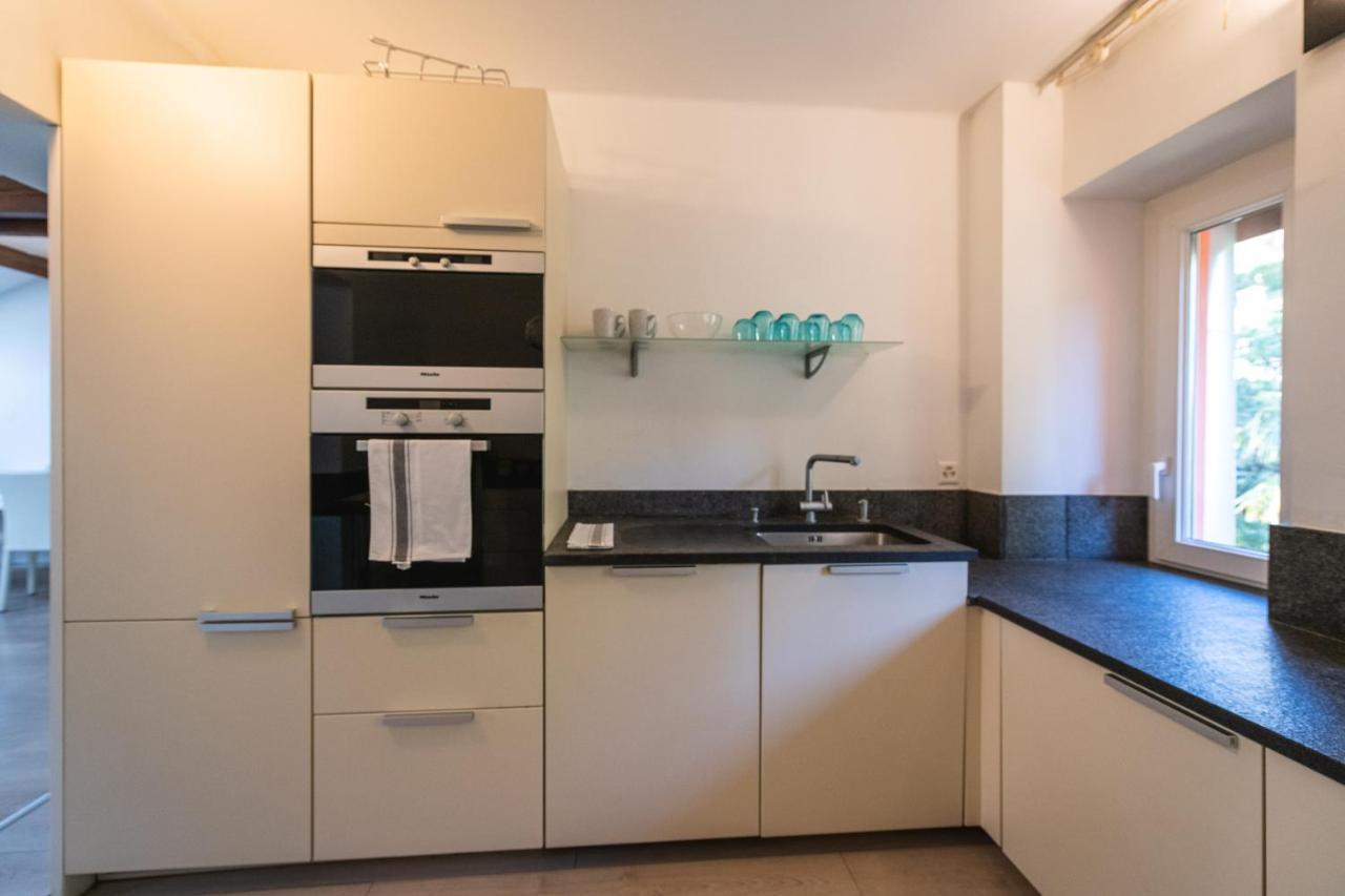 V Apartments ベリンツォーナ エクステリア 写真